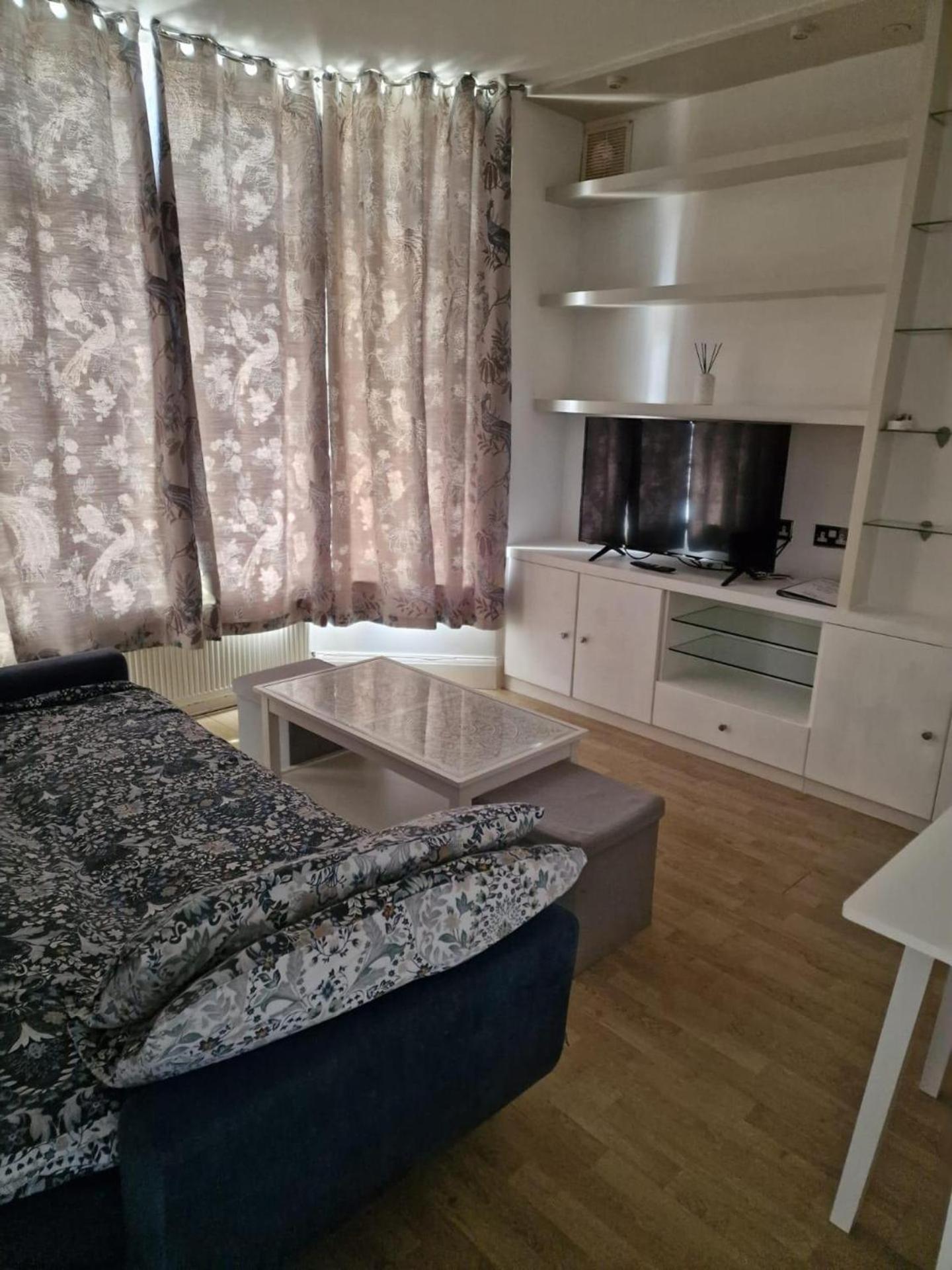 Cosy & Quiet In Apartment